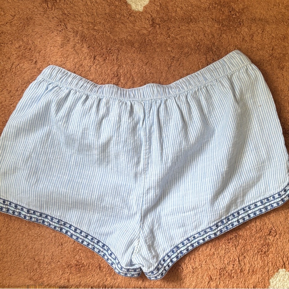 Vinyard Vines Striped Women's Shorts - Picture 6 of 7